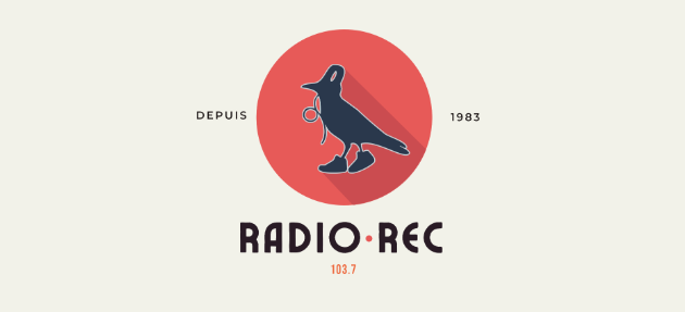 Anne, membre du bureau de Vélotaf Grand Poitiers au micro de Radio Rec 103.7 Chauvigny
