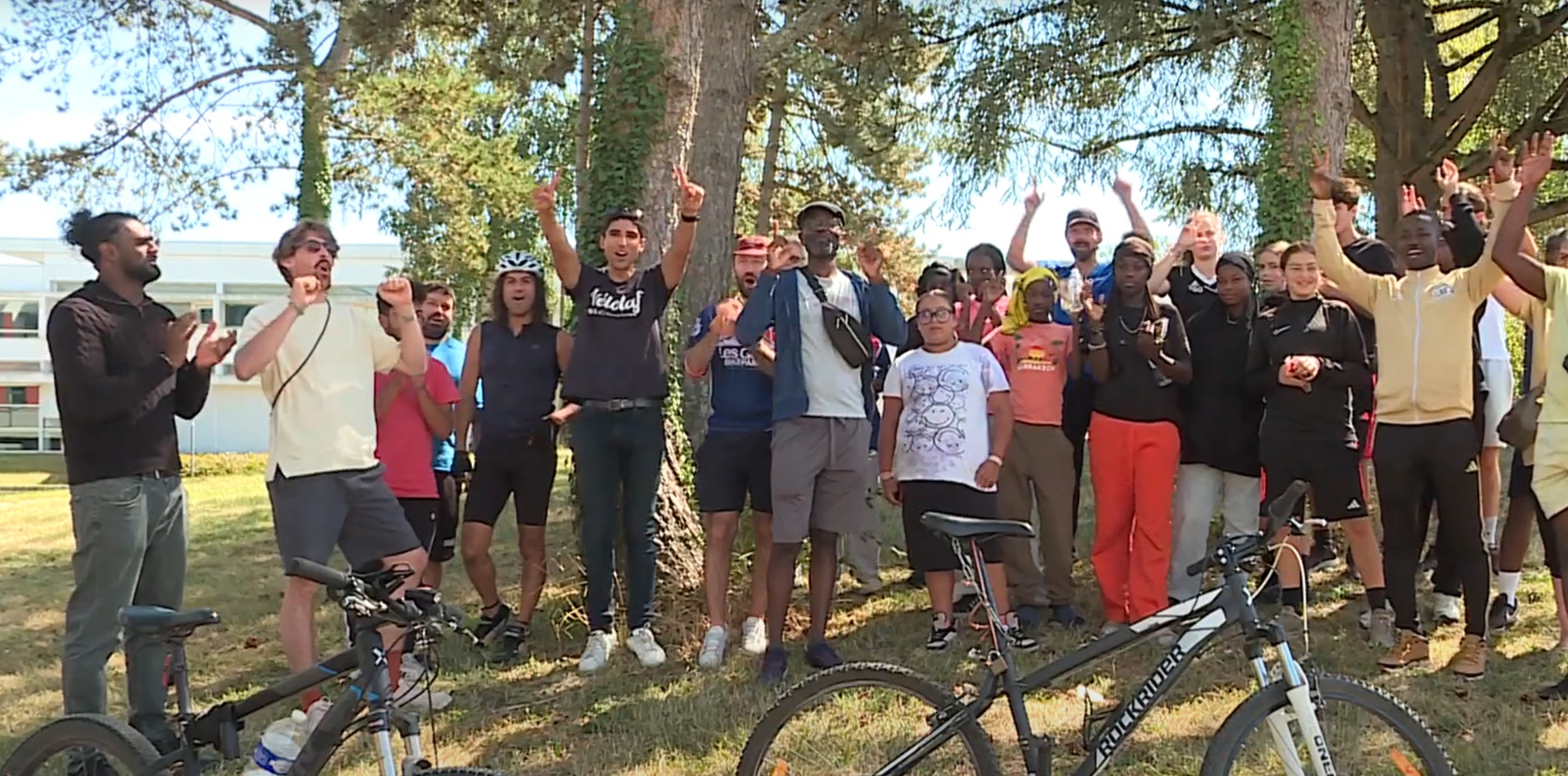 Poitiers en selle : une balade pleine de sens pour les jeunes des quartiers